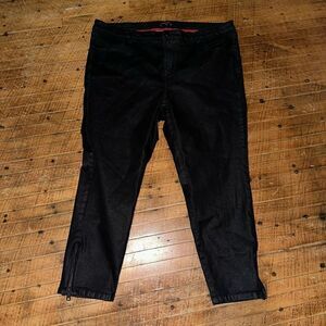 Universal Standard business casual 20 black minimalist pants